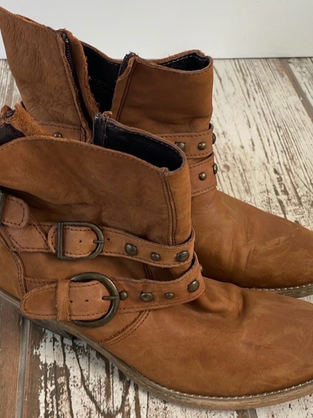 Women’s Steve Madden Tan Brown Leather Buckle Ankle Booties Size 8.5